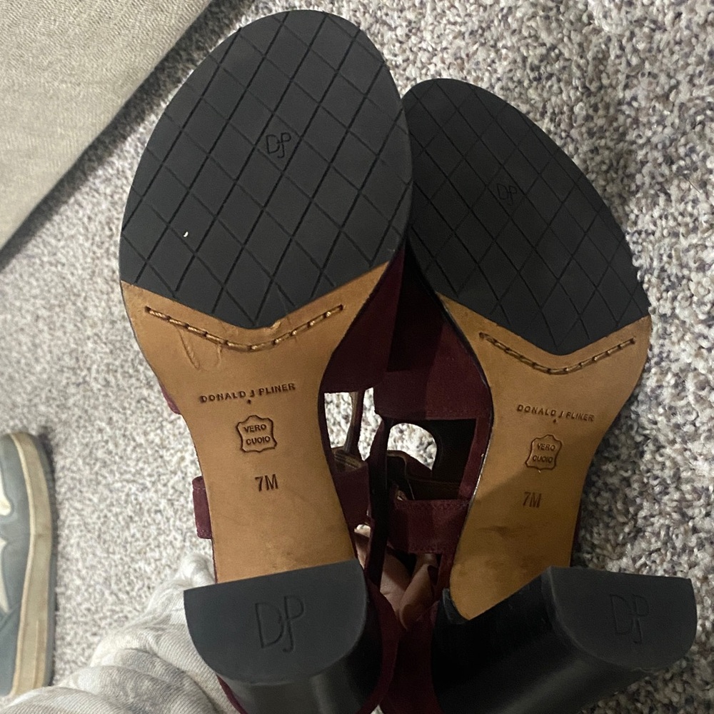 Donald j pliner Burgundy Women's Heels - Picture 4 of 5